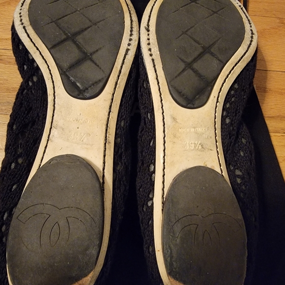 CHANEL Tweed Cap Toe Flats - Picture 4 of 5